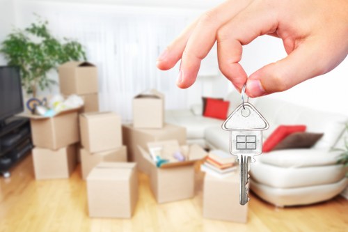 Removal truck hire service in Elephant and Castle for local home and business moves