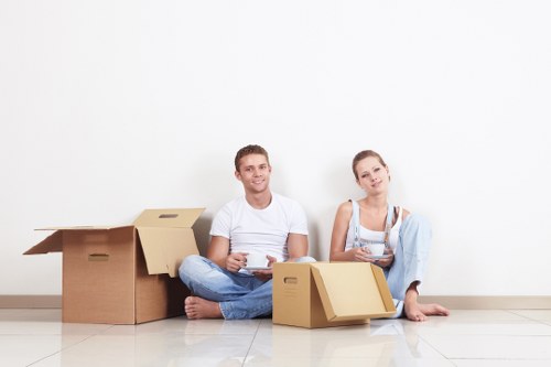 Removals van arranged for a flat relocation near Elephant And Castle
