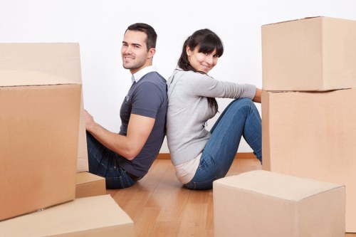 Careful furniture transport for local moves in Elephant and Castle