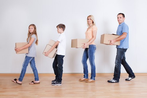 Professional man and a van service supporting a move in Elephant and Castle